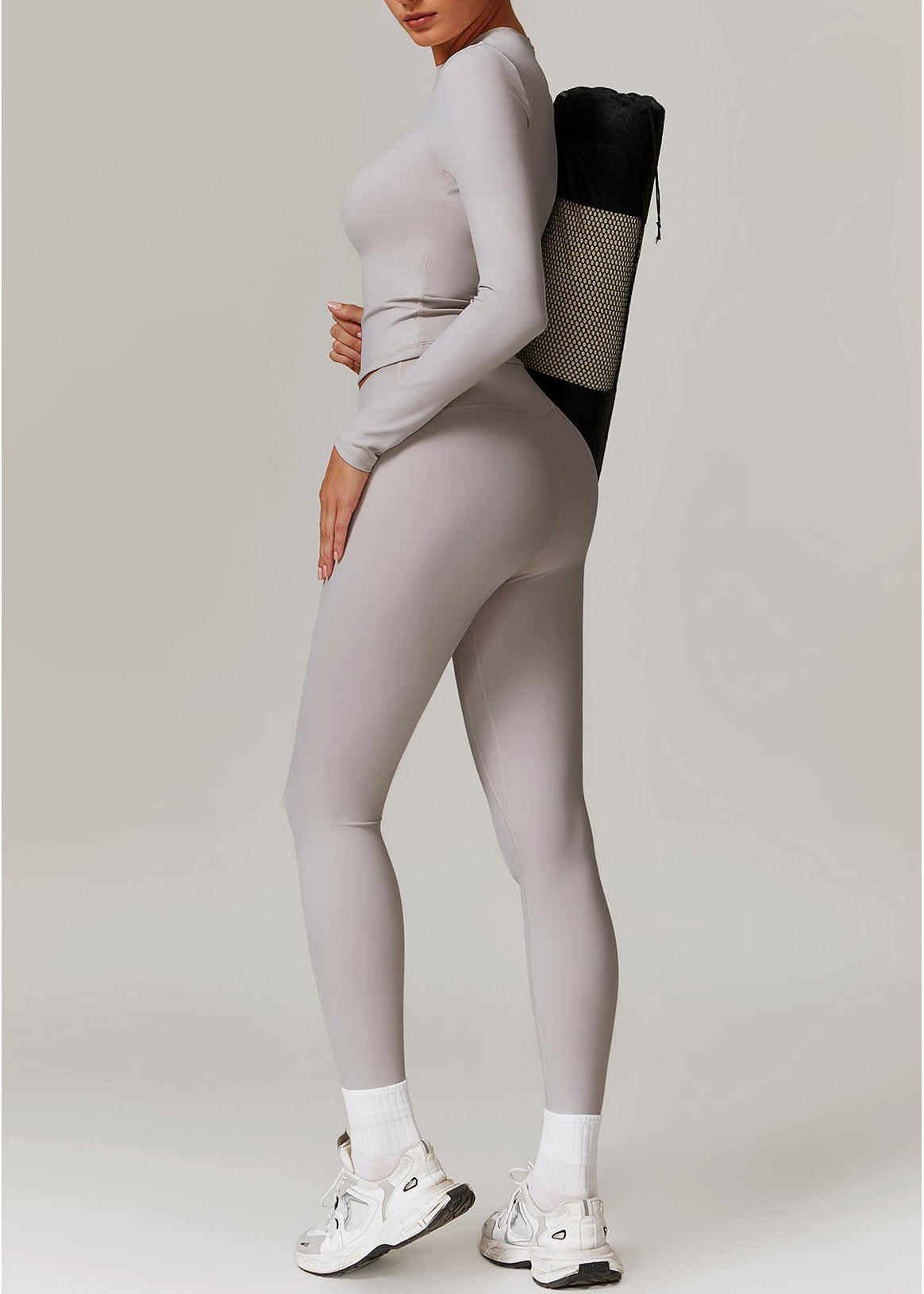 Ensemble Harmony de Little Melon avec vêtements assortis pour bébé, en coton doux et coloré, images montrant le design complet.