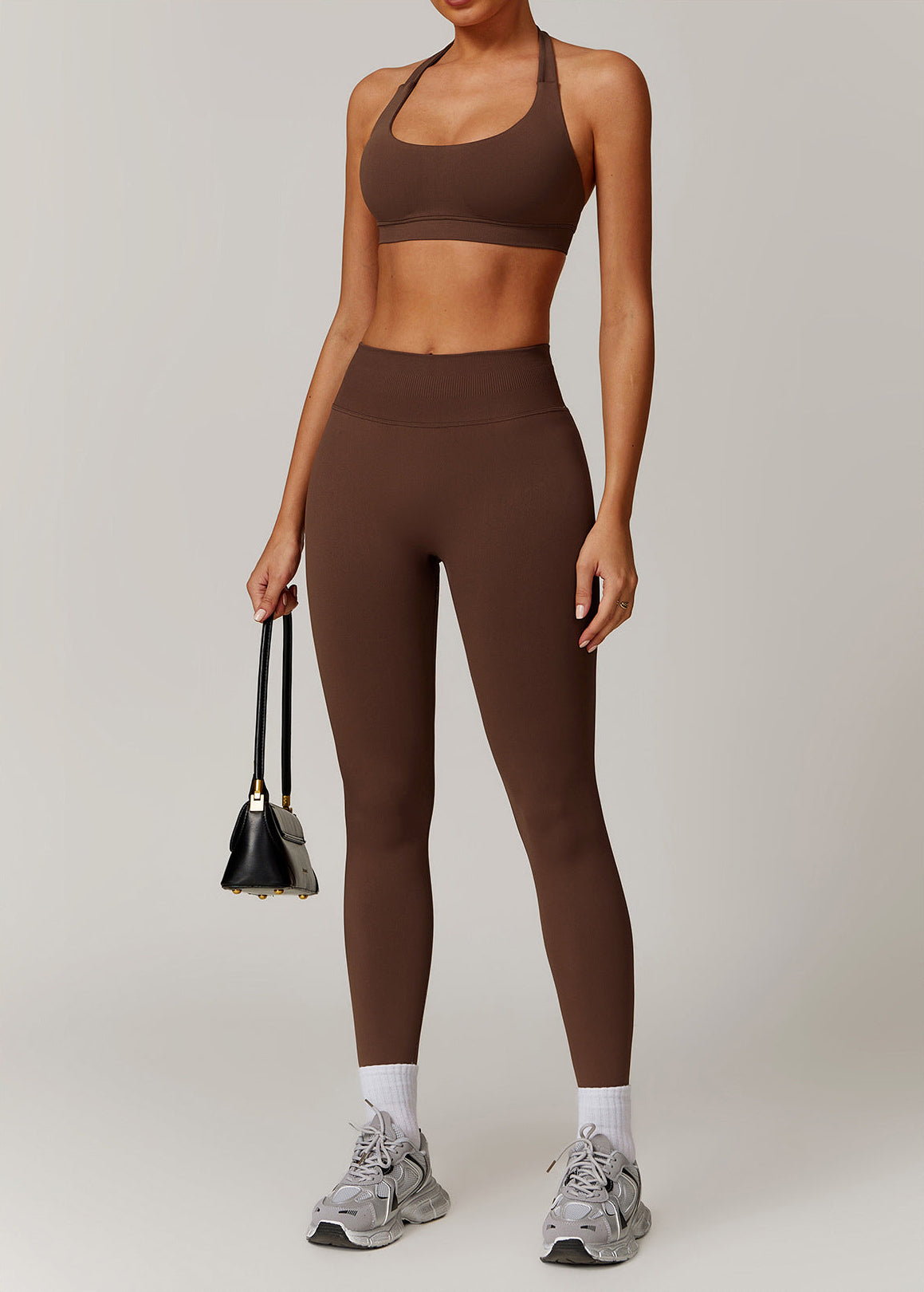 Ensemble de soutien-gorge sans couture Little Melon, détails du tissu doux et ajusté, vue de face.