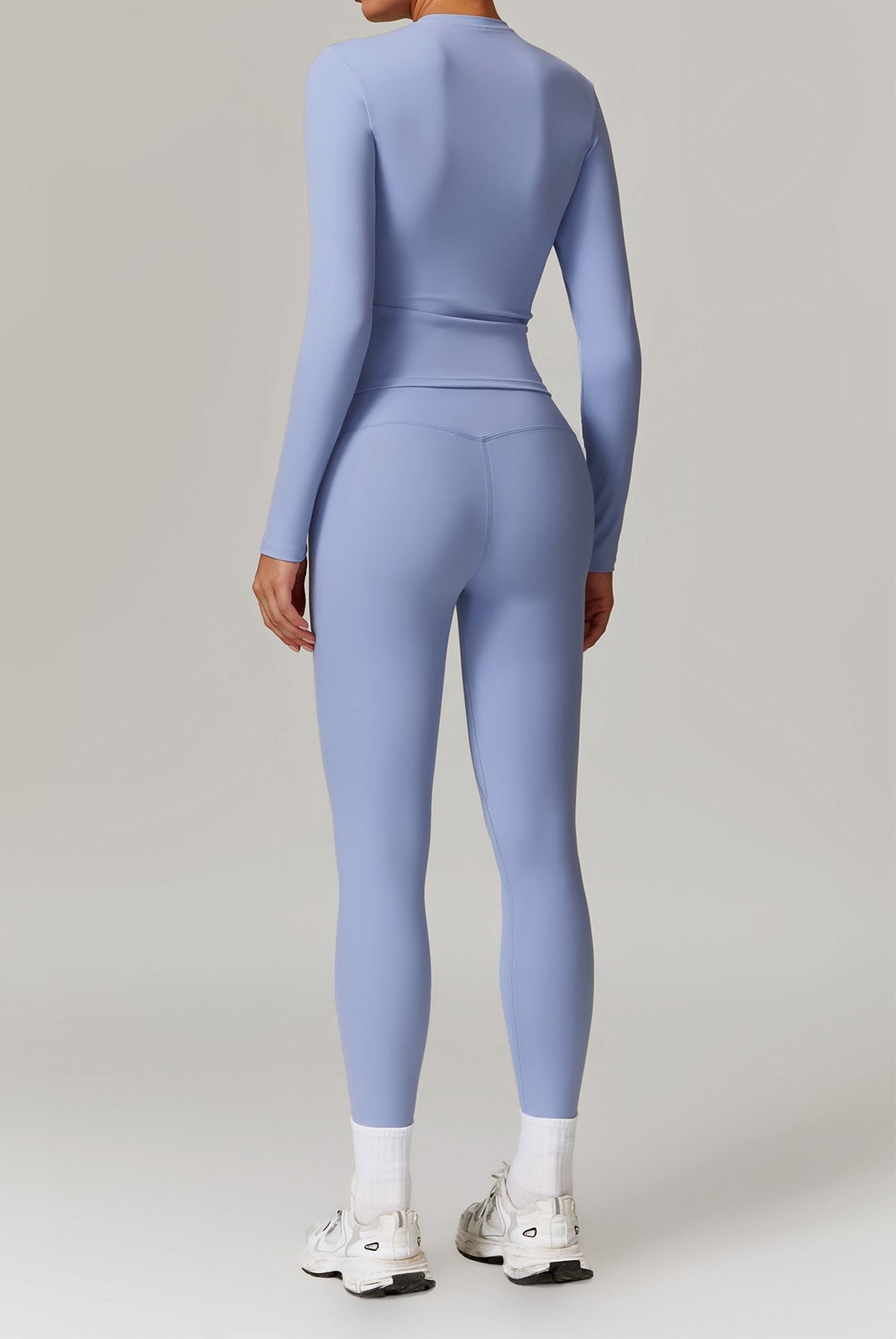 Ensemble Harmony de Little Melon avec vêtements doux et colorés pour enfants, affichant un design attrayant et confortable.