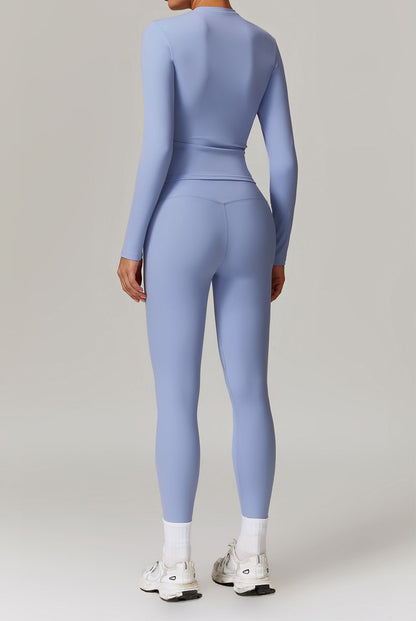 Ensemble Harmony de Little Melon avec vêtements doux et colorés pour enfants, affichant un design attrayant et confortable.