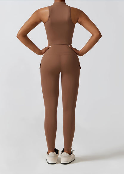 Ensemble assorti Evolve Set Premium de Little Melon, style moderne, vêtements confortables pour femmes, vue de l&